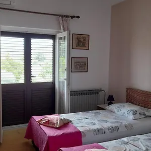 Family Tonko With King's Bed Apartment